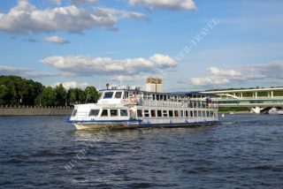 Теплоход Алексия