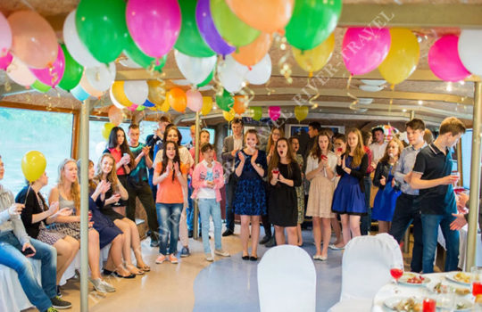 vypusknoy-na-teplohode2