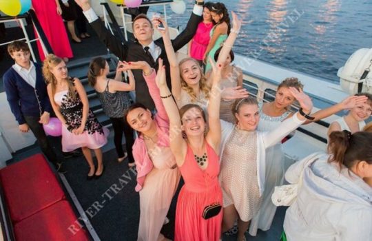 vypusknoy-na-teplohode9