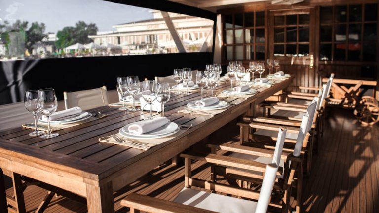 Теплоход Крокус