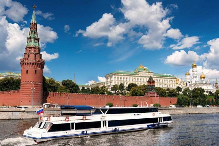 Теплоход Крокус