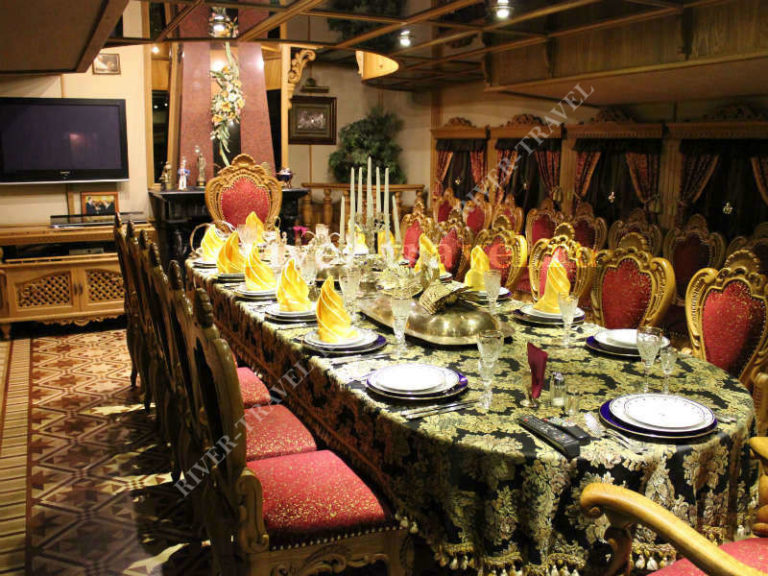 Теплоход Чижик