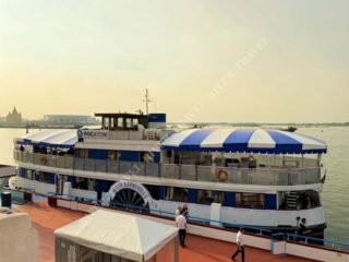 Теплоход Анна Каренина