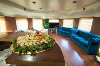 Теплоход Дунай