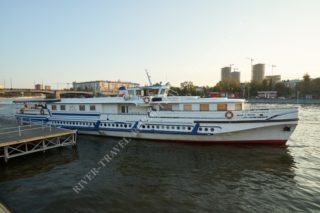 Теплоход Дунай