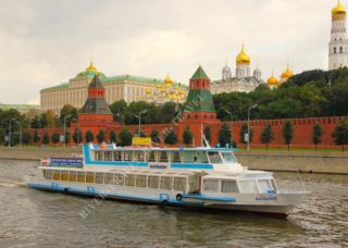 Теплоход Фалькон