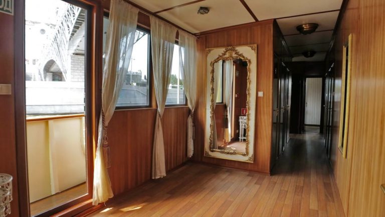 Теплоход Императрица