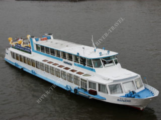 Теплоход Фалькон