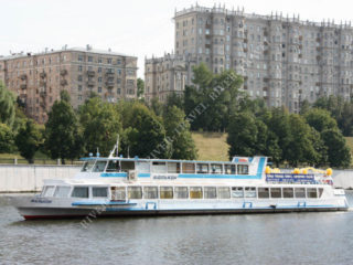 Теплоход Фалькон