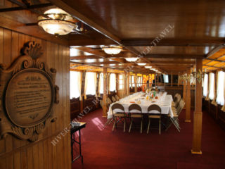 Теплоход Фалькон