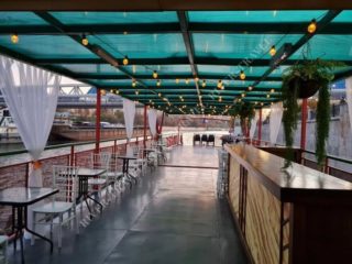 Теплоход Император