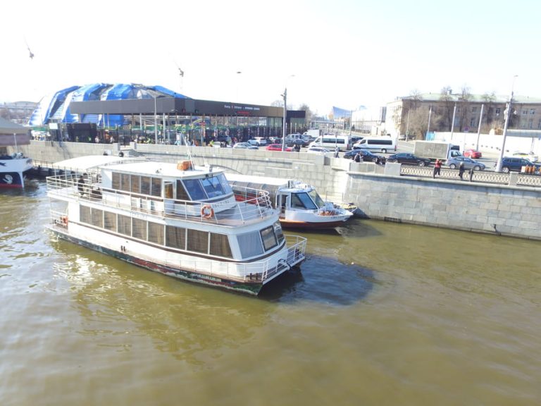 Теплоход Держава