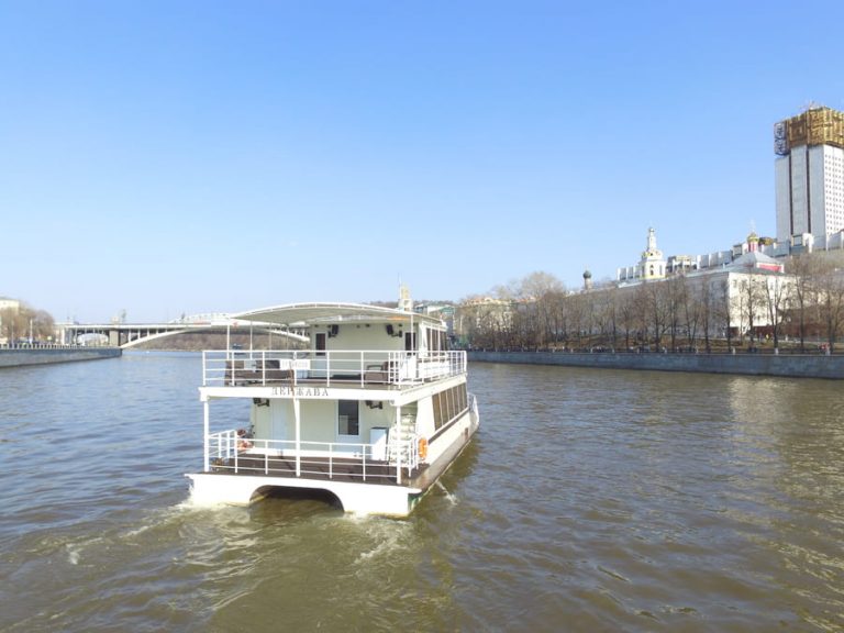 Теплоход Держава