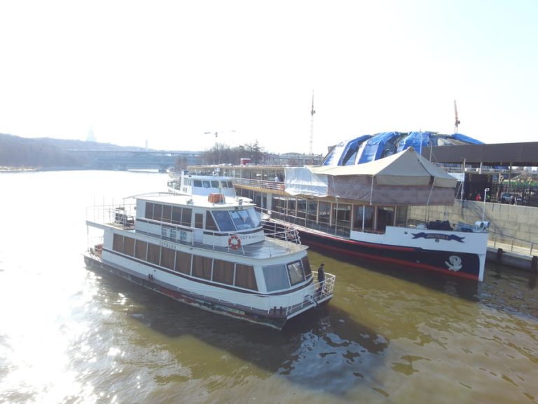 Теплоход Держава