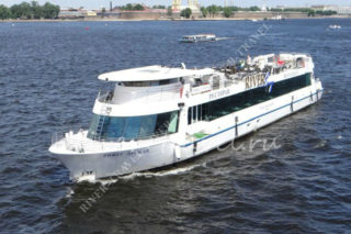 Теплоход Ривер Лаунж