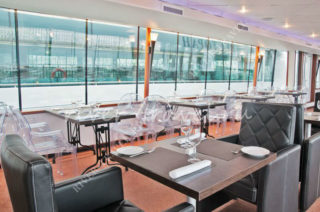 Теплоход Ривер Лаунж