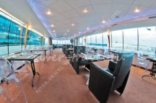 Теплоход Ривер Лаунж