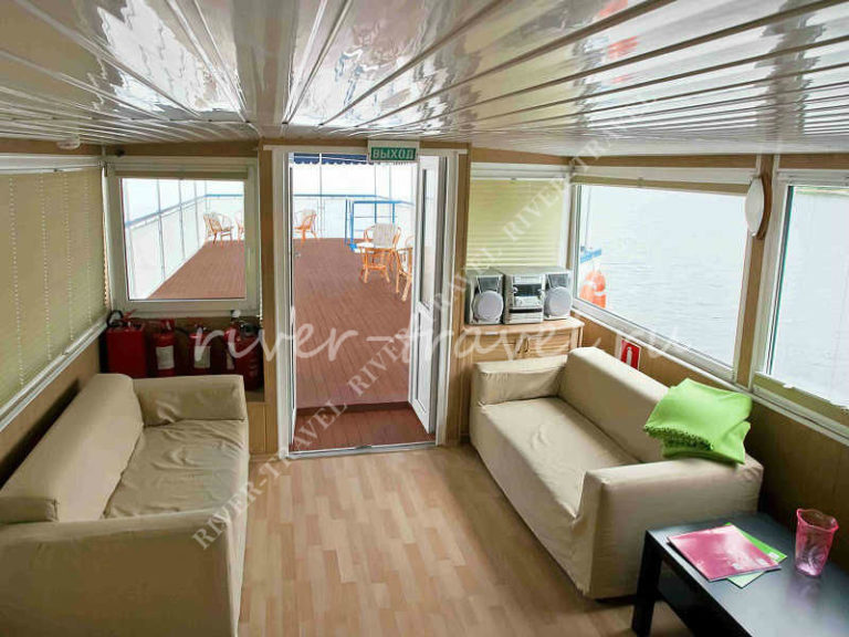 Теплоход Троттер