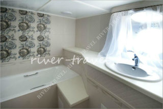 Теплоход Барс