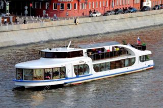 Теплоход Благодать