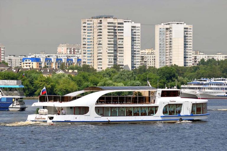 Теплоход Благодать