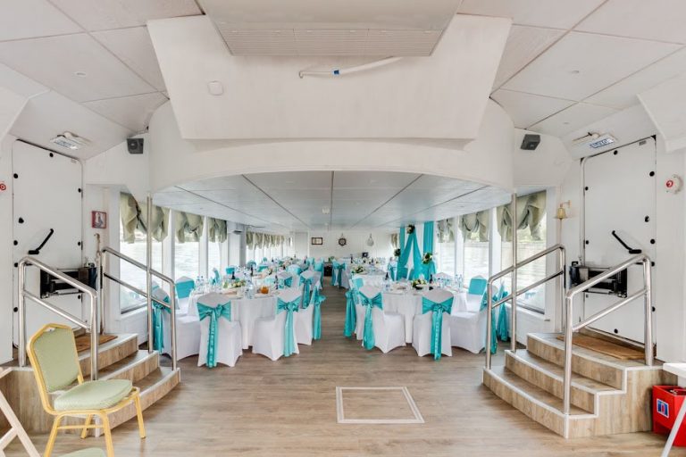 Теплоход Благодать