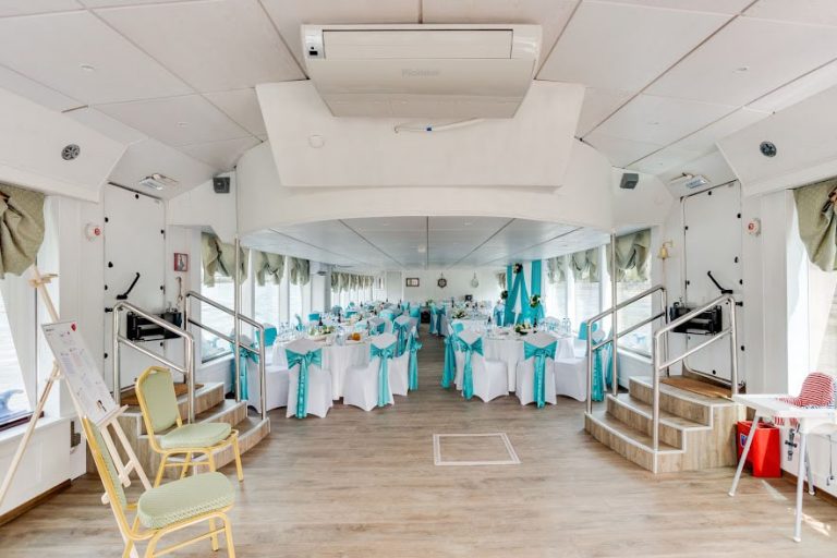 Теплоход Благодать