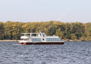 Теплоход Снегири
