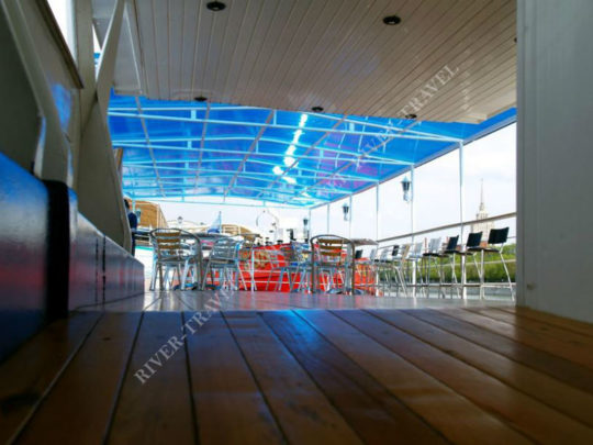 Теплоход Кармэл