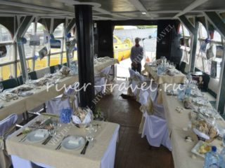 Теплоход Джон Сильвер