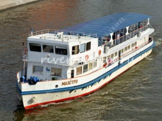 Теплоход Маэстро