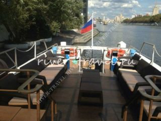 Теплоход Прага