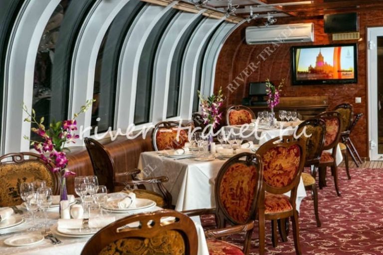 Рэдиссон Супер Яхта