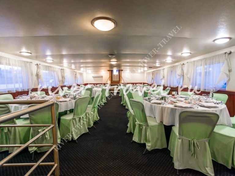 Теплоход Рио