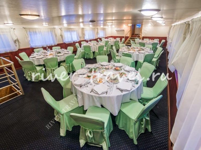 Теплоход Рио