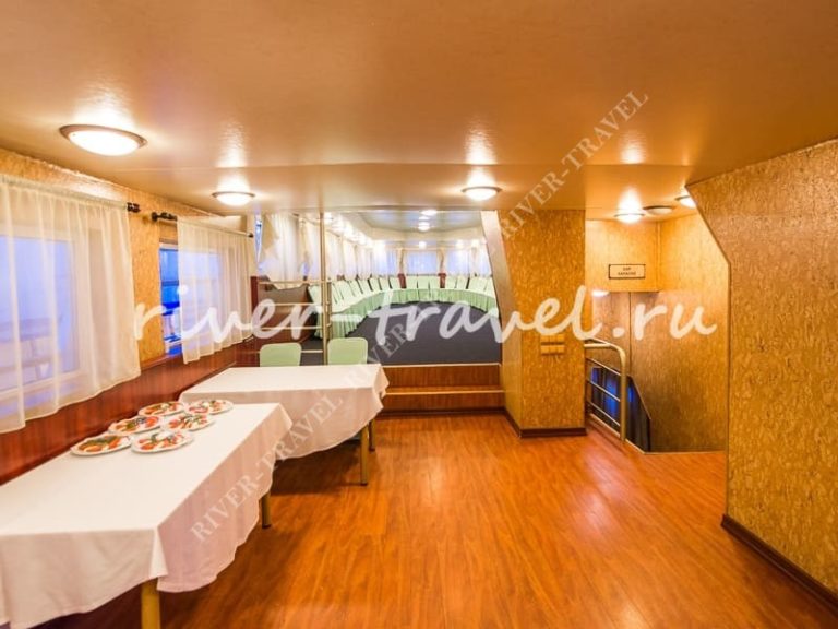 Теплоход Рио