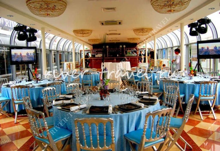 Теплоход Ривер Палас