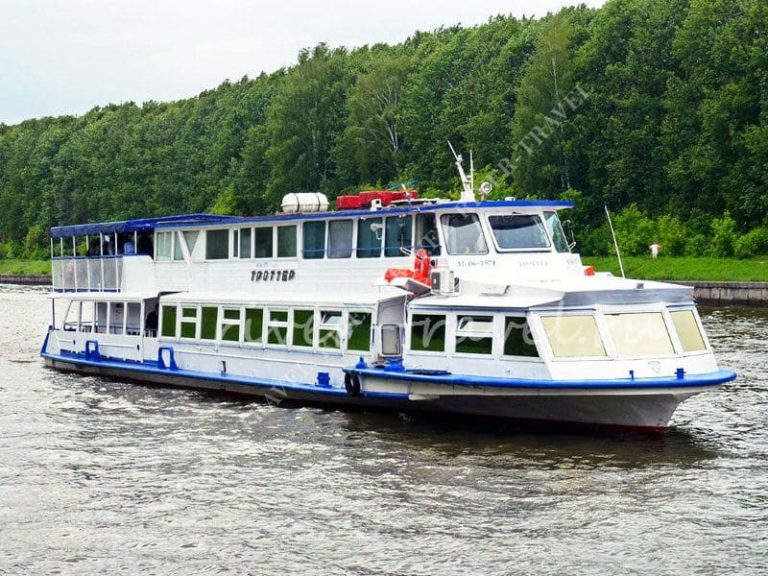 Теплоход Троттер