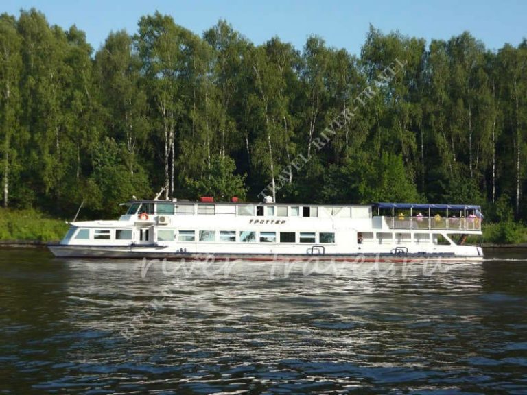 Теплоход Троттер