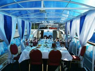 Теплоход Вдохновение