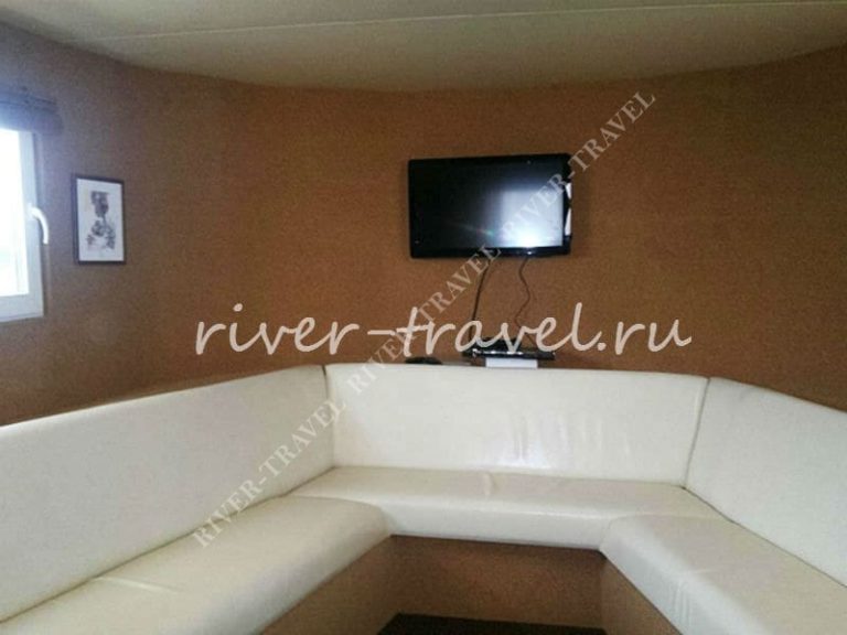 Теплоход Юнга