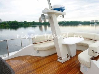 Яхта Отрада