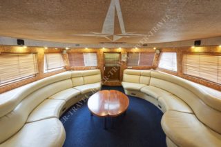 Теплоход Дельфин