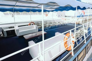 Теплоход Дельфин