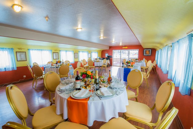 Теплоход Лагуна