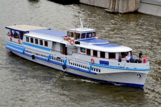 Теплоход Лагуна