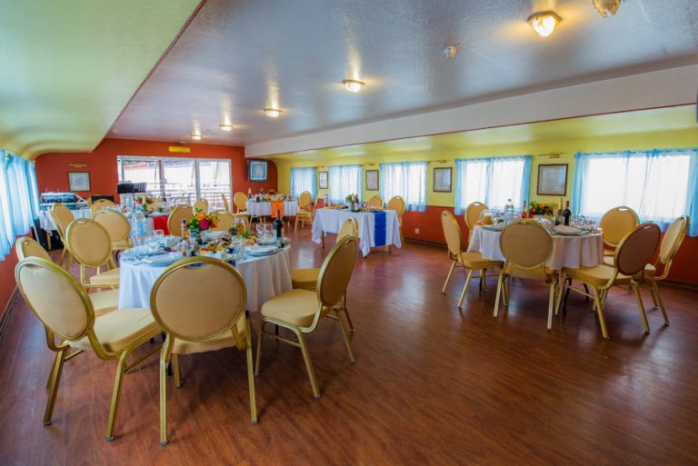 Теплоход Лагуна