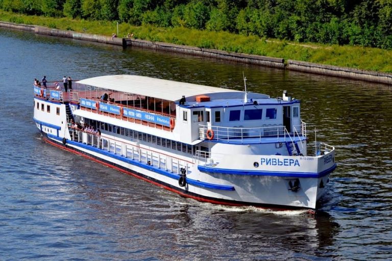Теплоход Ривьера
