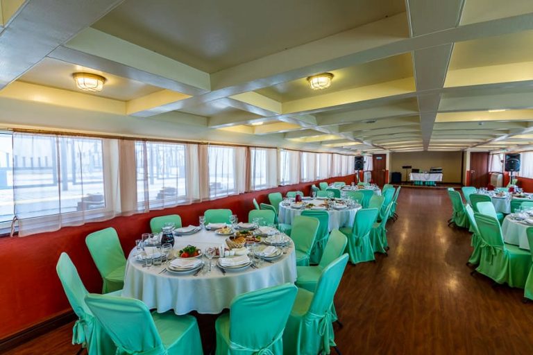 Теплоход Ривьера