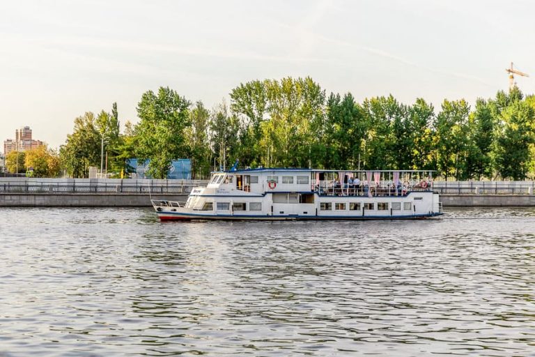 Теплоход Парадокс